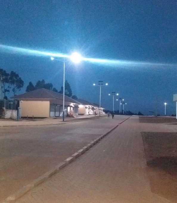 路桥区非洲科特迪瓦太阳能路灯工程